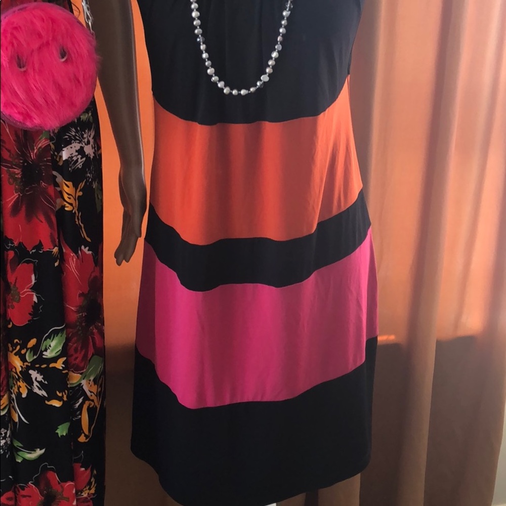Dress - Picture 2 of 5